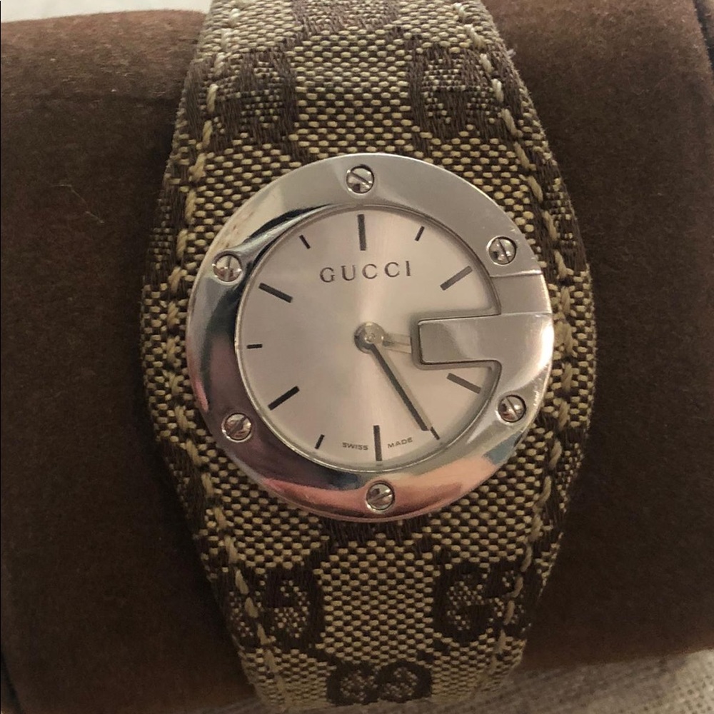 Gucci watch